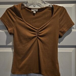 See You Monday Ribbed Short-Sleeve Crop Top in Brown